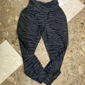 Old Navy women’s joggers size medium
